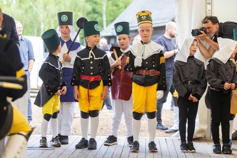 Minister President Michael Kretschmer visits Schneeberg on the occasion of the Mountain Dispute Day