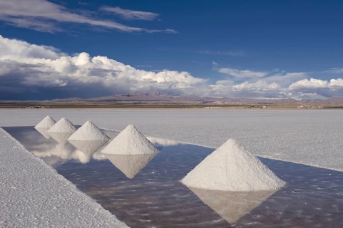 Salt pyramids, extraction, production, salt works, Salar de Uyuni salt lake, Potosi, Bolivia, South