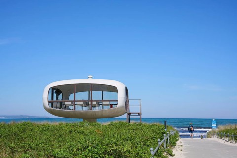Former rescue tower, beach watch tower, by the architect Ulrich Müther, Müther Tower, modern