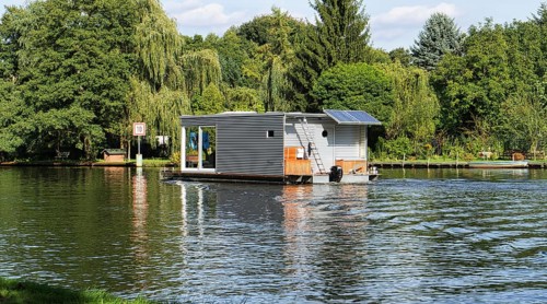 With the houseboat on the river Dahme in Brandenburg. relaxed sailing with the boat. discover