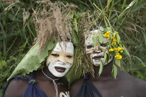 Surma woman with body painting and headdress, face painting, Kibish, Omo Valley, Ethiopia, Africa