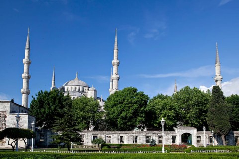 Turks in Europe (Sultan-Ahmet-Moschee), Istanbul, Turkey, Asia