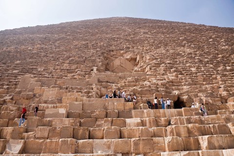 Tourists, Cheops pyramid, Giza, near Cairo, pyramids of Giza, Egypt, Africa
