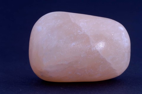 Orange Calcite, healing stone, semiprecious stones, semi-precious stones, indoor, studio,