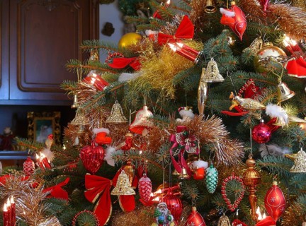 Decorated Christmas tree, Christmas decorations