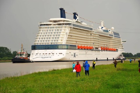 Cruise ship, Meyer Werft, Papenburg, Lower Saxony, Germany, Europe