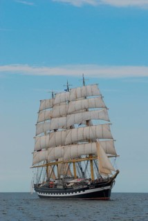 Krusenstern, sail training ship, full-rigged ship, under sail, Kruzenshtern