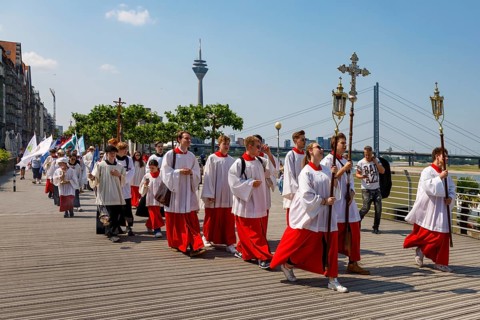 Corpus Christi, procession through the old town, Düsseldorf, North Rhine-Westphalia, Germany,