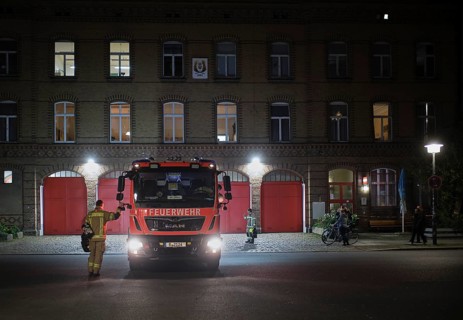 Germany, Berlin, 18. 10. 2020, Oderberger Straße fire station, fire brigade, coming from