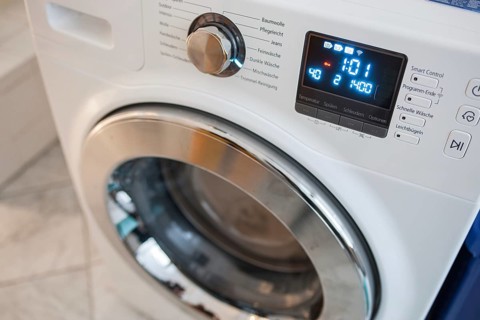 Smart washing machine with WiFi