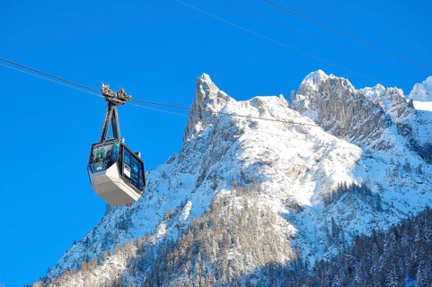 Cable car, Mittenwald cable car, Karwendel cable car, Karwendel mountains, Isar valley, Mittenwald,