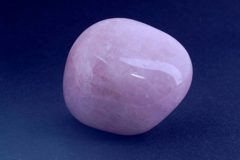 Rose quartz, semi-precious stones, esotericism