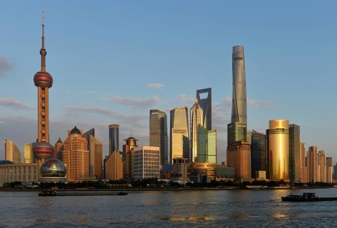 Skyline on the Huangpu River with Oriental Pearl Tower and Shanghai Tower, Pudong, Shanghai, China,