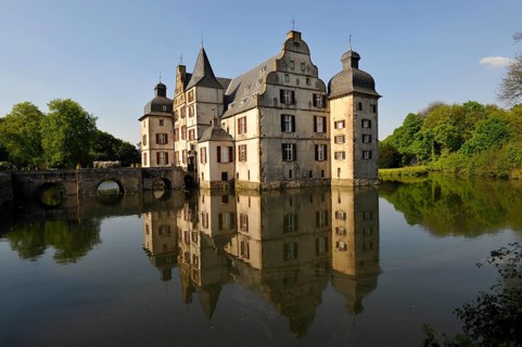 Bodelschwingh Moated Castle, Dortmund, North Rhine-Westphalia, Germany, Europe