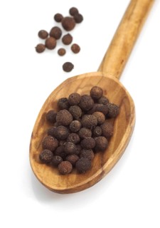 JAMAICA PEPPER IN A SPOON