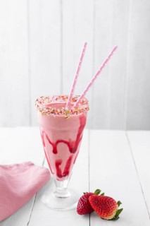 Strawberry milkshake table