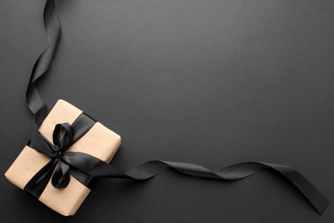 Black friday arrangement black background with copy space