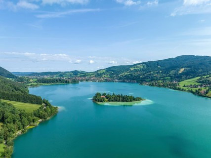 Aerial view, the island of Wörth im Schliersee, Schliersee, Upper Bavaria, Bavaria, Germany, Europe