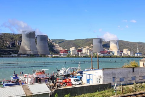 Nuclear power plant centrale nucleaire de Cruas-Meysse on the western bank of the Rhone between