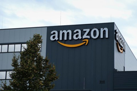 Logo amazon, Mönchengladbach, Germany, Europe