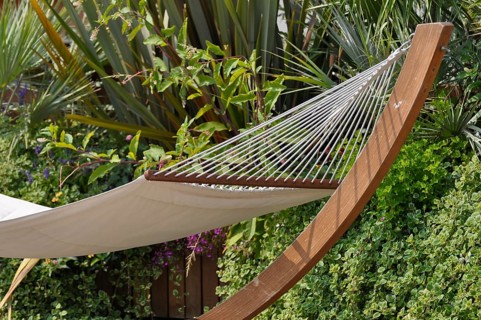 Emilia Romagna, Italian Adriatic Sea, Cervia, Hotel : GARDEN in Pinerella, hammocks, swing lounger