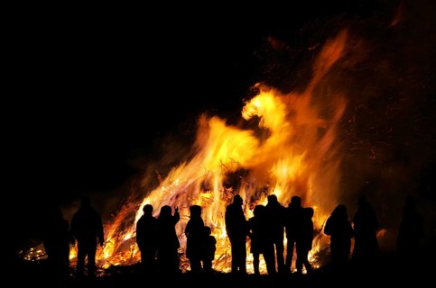 Witches' bonfire, Walpurgis Night bonfire 104