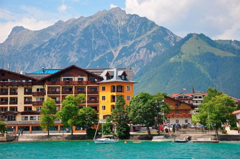 Mountain landscape, lakeside, mountain lake, summer, Pertisau, Achensee, Tyrol, Austria, Europe