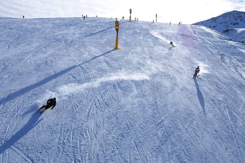 Davos: The annual winter fun has started again. Most ski areas are already open, like here on the