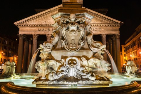 Fountain Piazza Rotonda by Giacomo Della Porta and Leonardo Sormani, c. 1575, in front of the