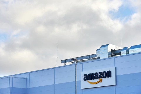 Amazon logo on the building, Amazon Logistik Winsen GmbH, 21423 Winsen, Luhe, Lower Saxony,