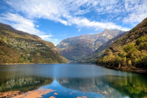 Reservoir, Lago di Vorgorno, Verzasca Valley, Vorgorno, Ticino, Switzerland, Europe