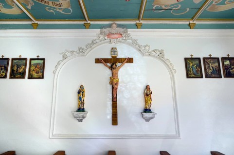 Crucifix, Catholic Chapel of St. Rochus and Sebastian in Eisenbolz, municipality of Weitnau,