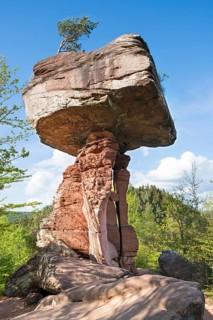 Spring at the Teufelstisch, rock formation, Palatinate Forest, Hinterweidenthal, Wasgau,