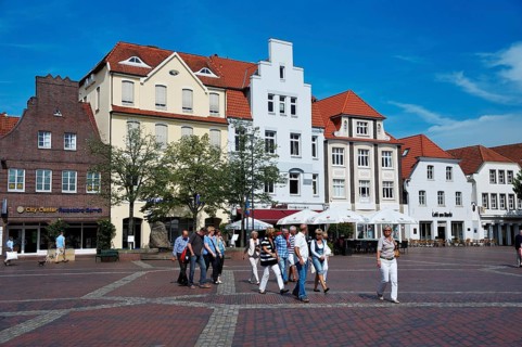 Market, Lingen, Lower Saxony, Germany, Europe