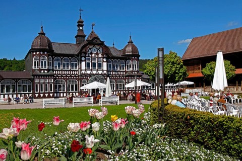 Spa garden, middle building of the graduation house, graduation house, Bad Salzungen,