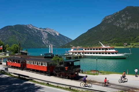Seebahnhof der Achenseebahn, Seealm am Achensee, Tyrol, Austria, Europe