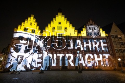 To mark the 125th anniversary of Eintracht Frankfurt, a video installation on the façade of the