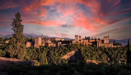 Sunset of the wire from the Albaicín neighborhood. Spain