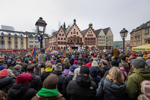 Around 20, 000 people gathered on the Römerberg in Frankfurt am Main on 20 January 2024 to