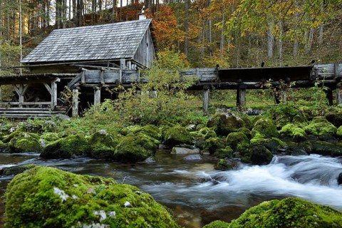 Old watermill on the Pieslingbach river, bei Windischgarsten, Upper Austria, Austria, Europe