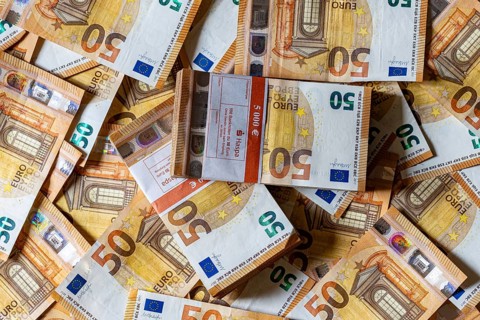 Banknotes, euro, 50 Euro notes, piles and bundles