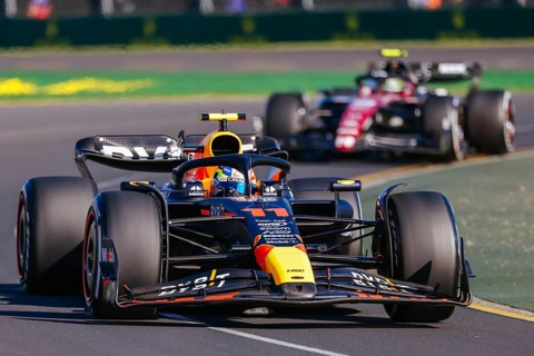 MELBOURNE, AUSTRALIA, APRIL 2: Sergio Perez of Mexico drives the Oracle Red Bull Racing RB19 on