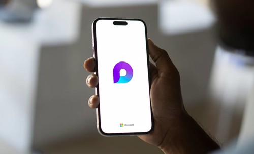 Microsoft Loop is a collaborative app within the Microsoft 365 suite designed to help teams think,