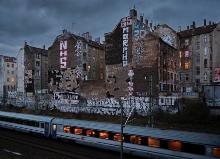 Germany, Berlin, 17.12.2024, View from Schönfließer Brücke, rear building gable Kopenhagener