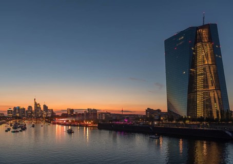 Europe Open Air Concert at the Weseler Werft and the ECB in front of the skyline on the Main,