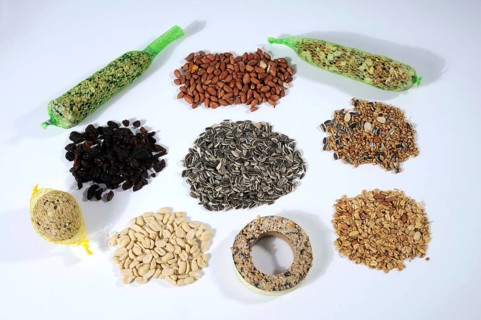 Bird food for winter feeding, titmouse dumplings, titmouse ring, various seeds, sunflower seeds,