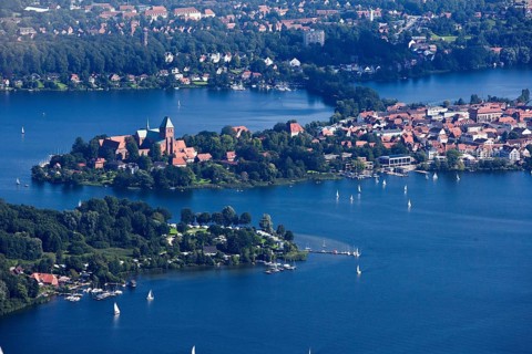 Ratzeburg Cathedral, Ratzeburg, Lauenburg Lakes, Domsee, Schleswig-Holstein, Germany, Europe