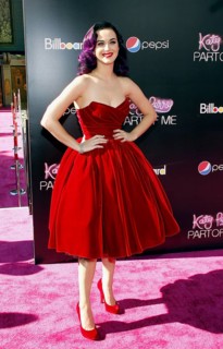 Katy Perry at the Los Angeles premiere of 'Katy Perry: Part Of Me' held at the Grauman's Chinese