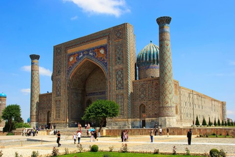 Sher-Dor Madrasa, Lion's Gate, Registan Square, Samarkand, Uzbekistan, Asia