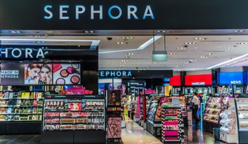 SINGAPORE - MAR 3, 2020: Sephora shop, a French multinational chain of personal care and beauty